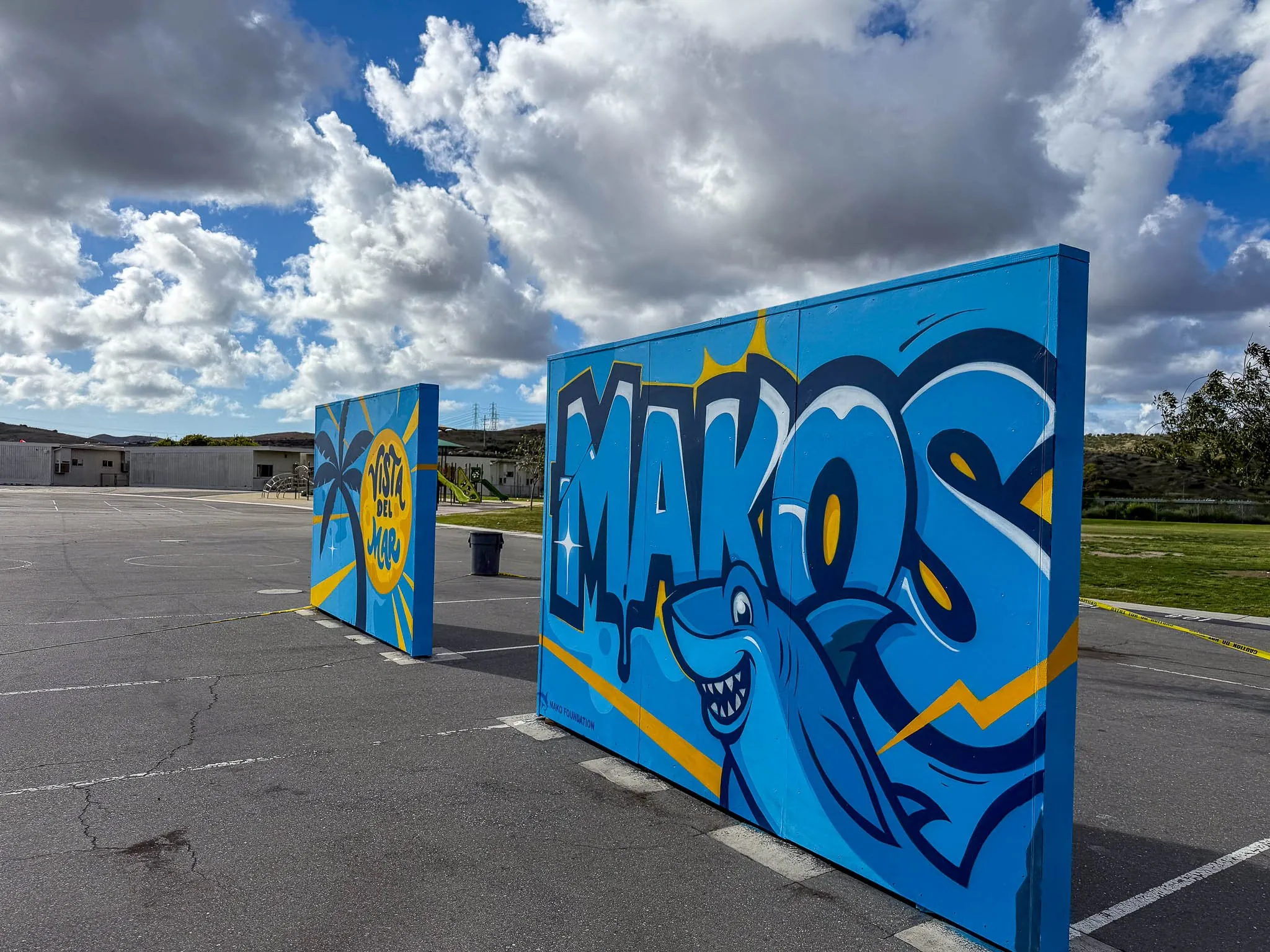 Custom school mural painted for Vista Del Mar by Mako Foundation in Southern California by muralist Pezer97